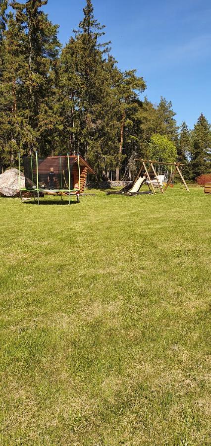 Maenniste Holiday Home Hiievalja ภายนอก รูปภาพ